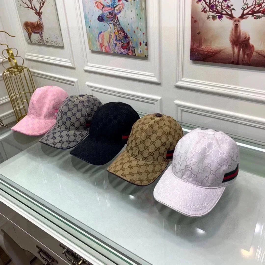 Gucci GG Supreme Baseball Cap for Men and Women