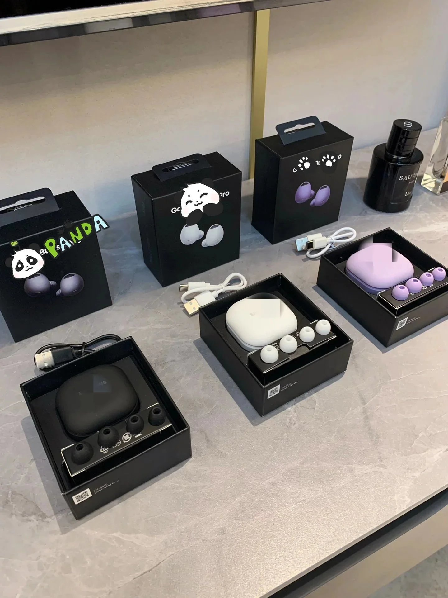 Wireless Earbuds with Charging Case - Panda Pro Series