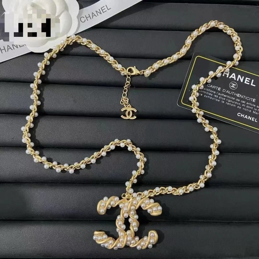 Chanel Pearl Gold Chain Necklace with CC Logo Pendant