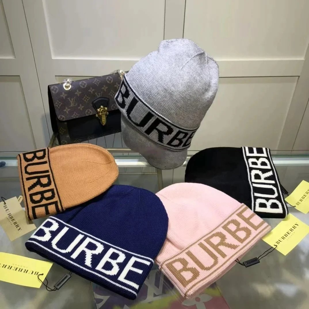 Burberry Logo Knit Beanie Hat for Men and Women