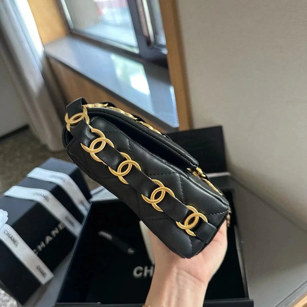 Chanel Black Quilted Leather Shoulder Bag with Gold Chain