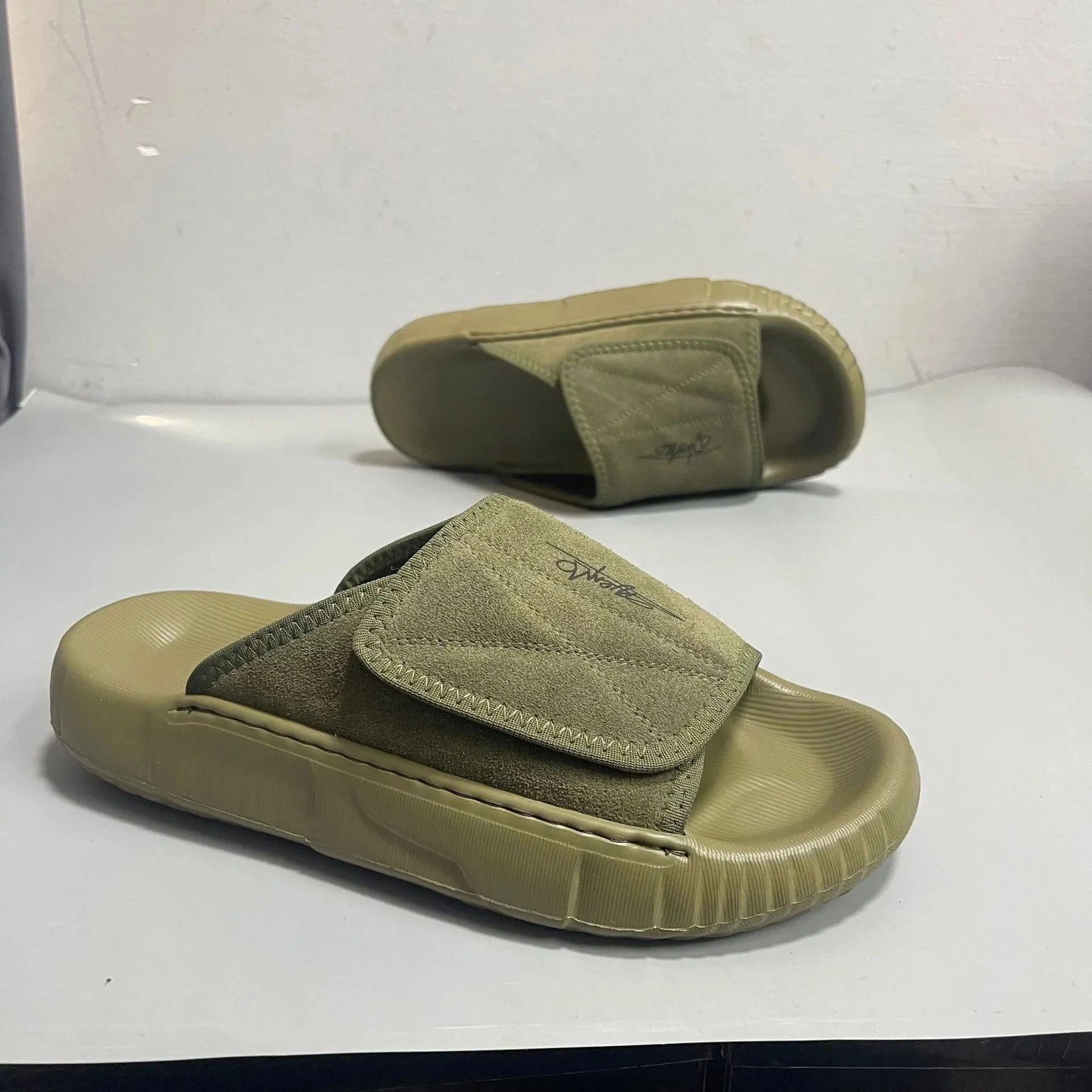 Y-3 Men's Olive Green Slide Sandals Comfortable Summer Footwear