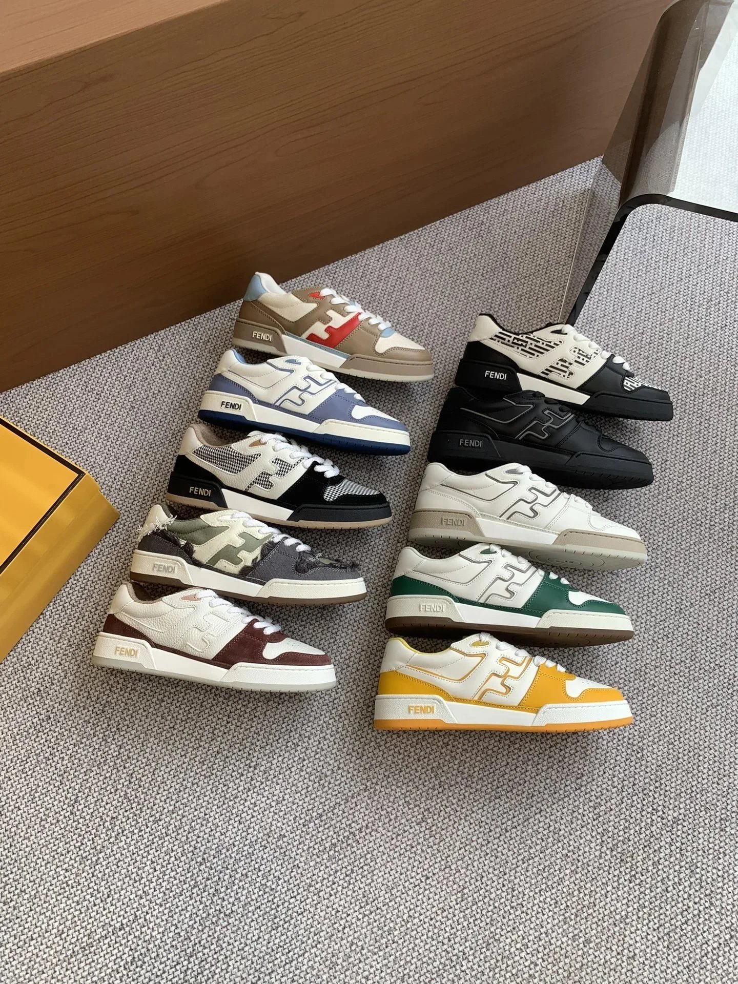 FENDI Men's and Women's Low-Top Sneakers with Logo Design