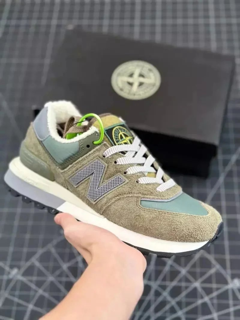 New Balance 574 Winter Sneakers with Fleece Lining and Green Accents