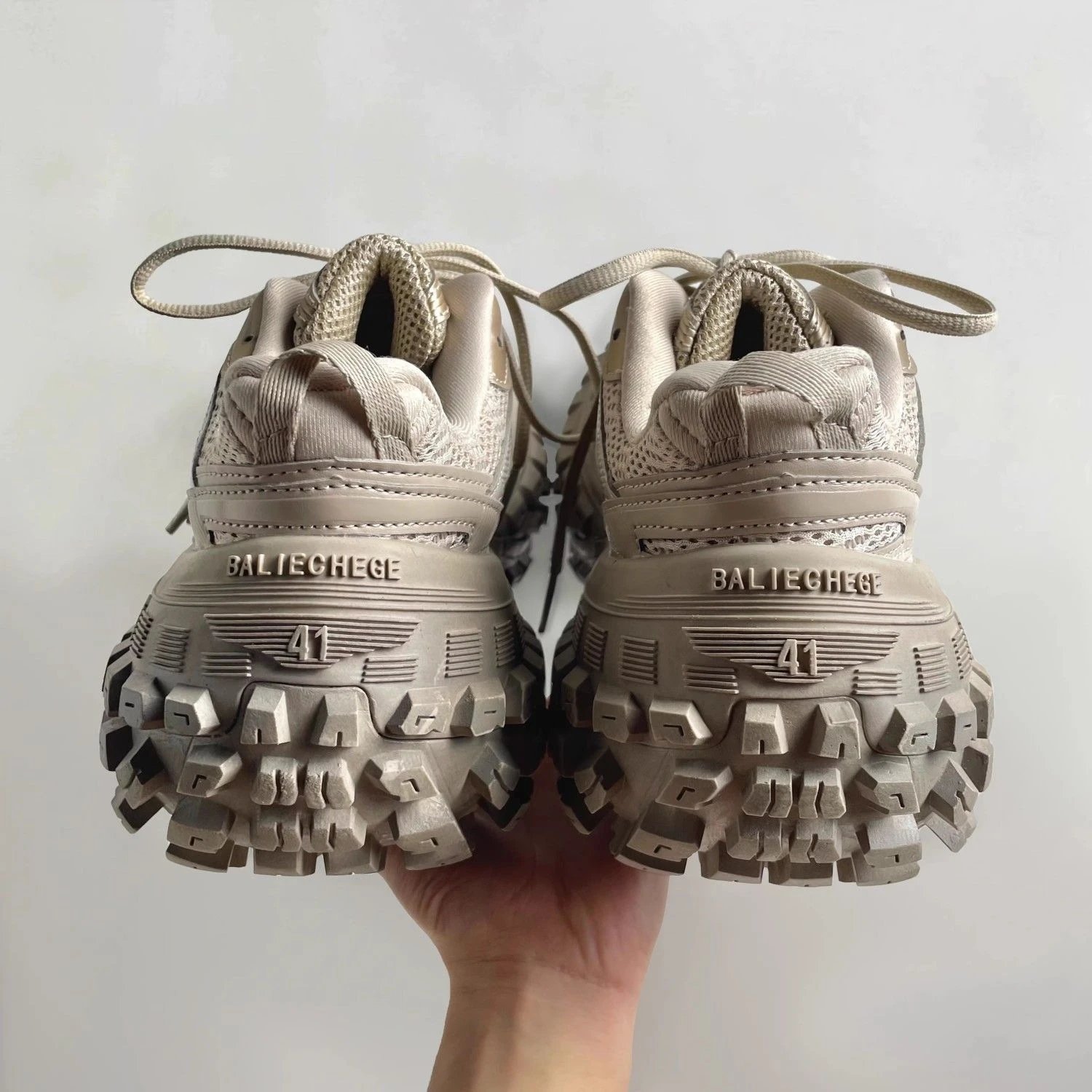 BALIECHEGE Chunky Sneakers Women Men Fashion Trendy Thick Sole Shoes